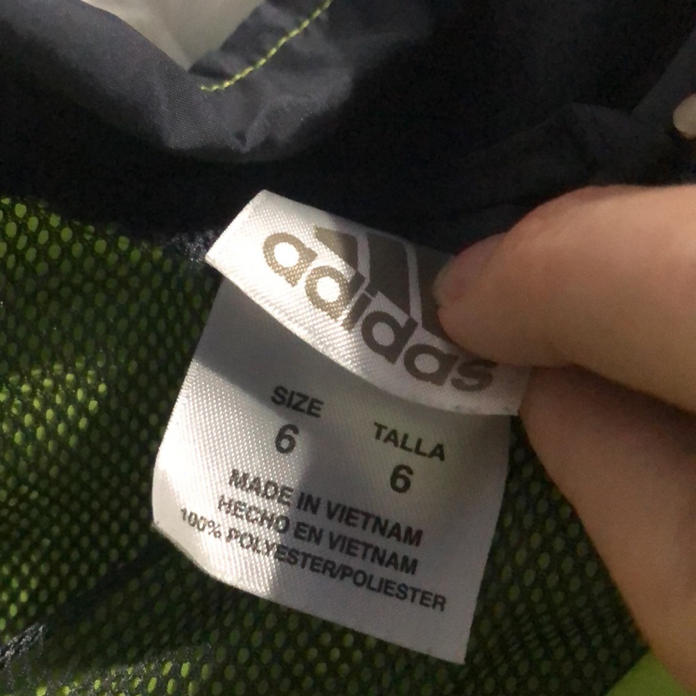 2 Adidas Windbreakers - Picture 5 of 6
